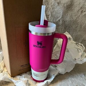 Stanley Fuchsia Quencher Tumbler
